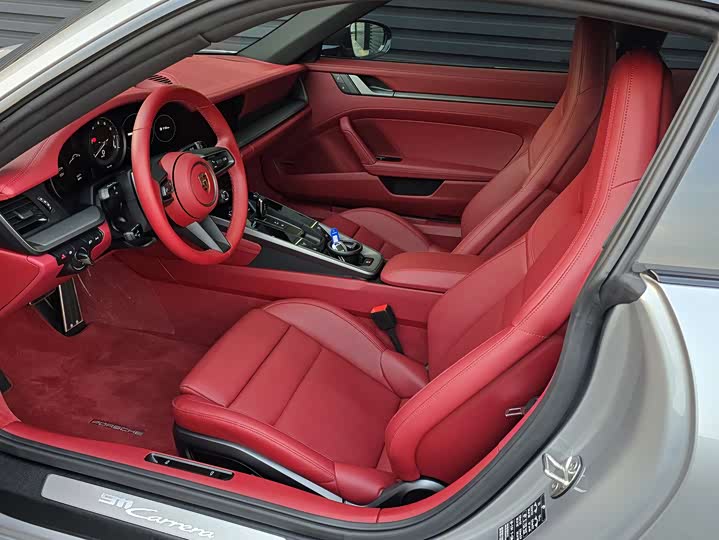 Фото 6 - Porsche 911