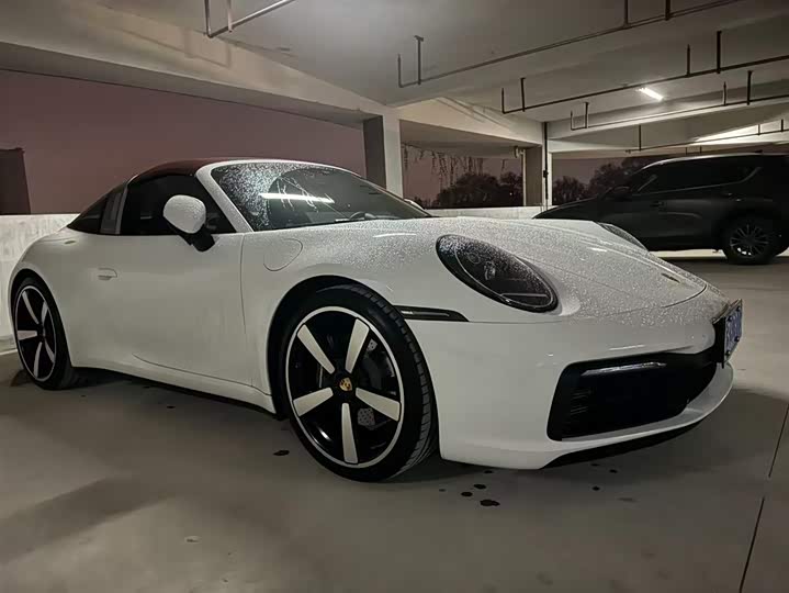 Фото 2 - Porsche 911