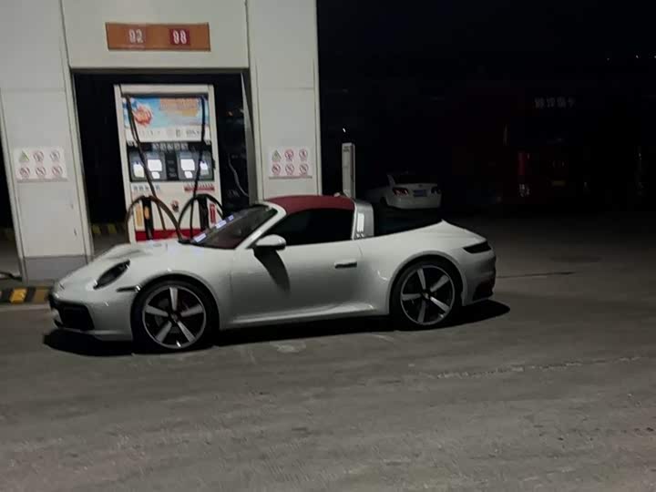 Фото 4 - Porsche 911