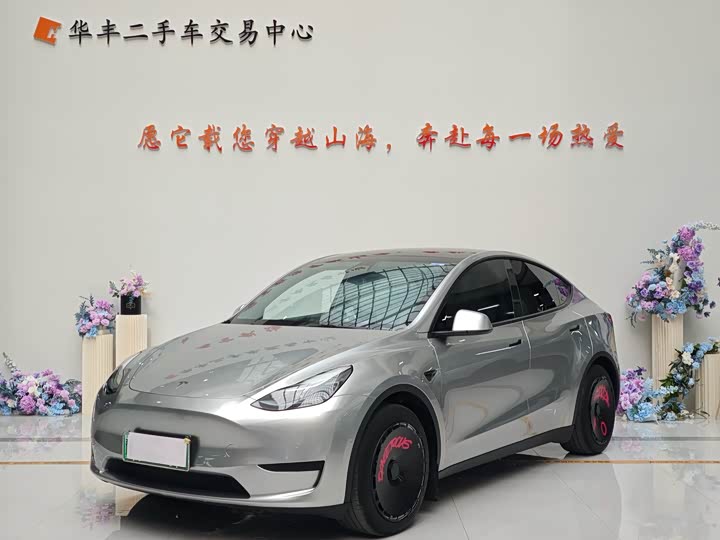 Фото 1 - Tesla Model Y