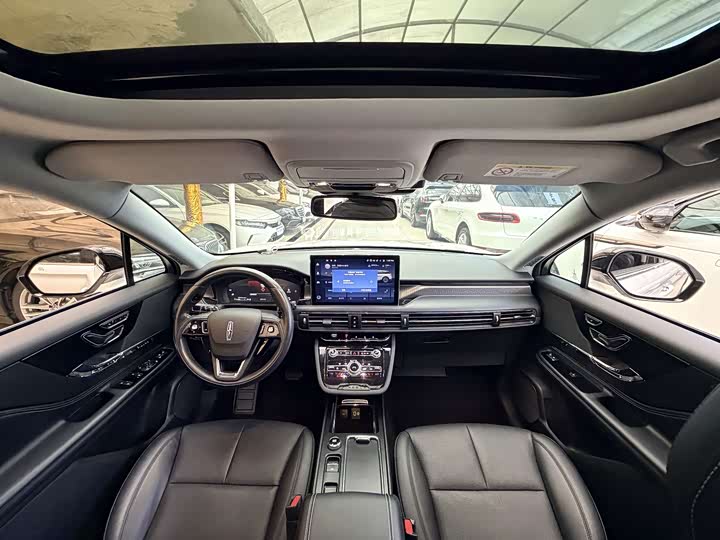 Фото 9 - Lincoln Corsair