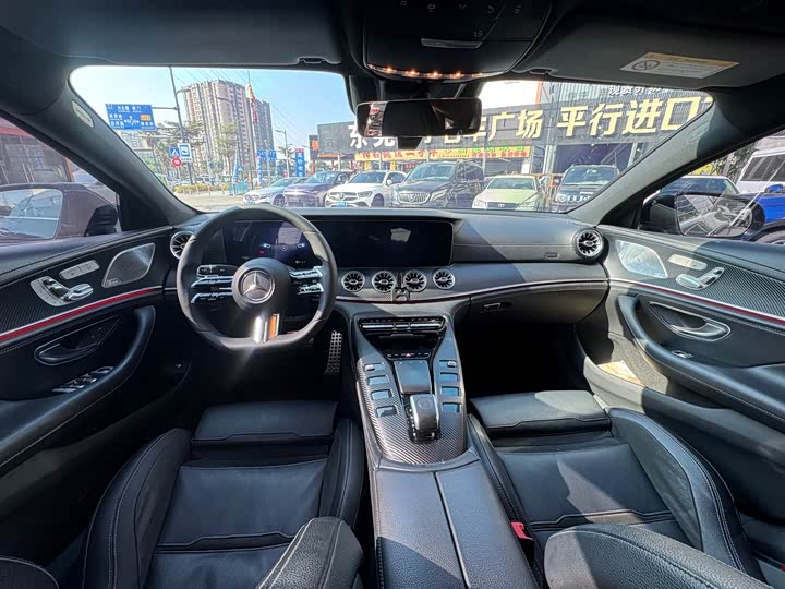 Фото 9 - Mercedes-Benz AMG GT