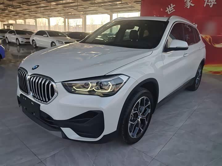 Фото 1 - BMW X1