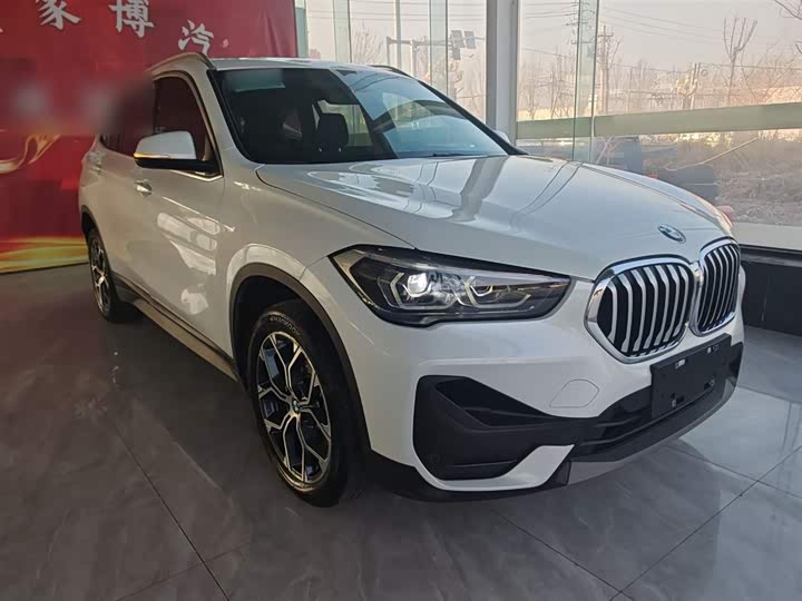 Фото 4 - BMW X1
