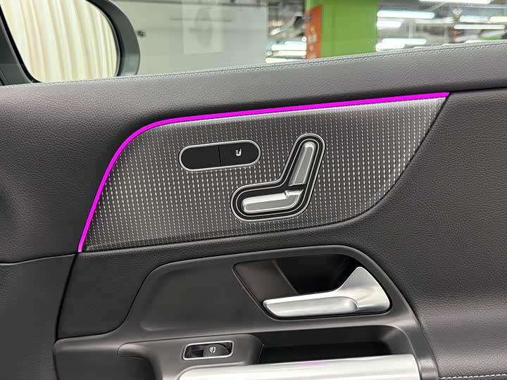 Фото 6 - Mercedes-Benz EQA