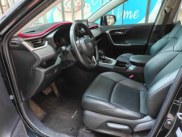 Фото 2 - Toyota Wildlander