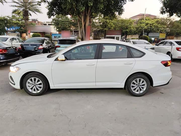 Фото 5 - Volkswagen Lavida