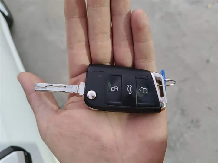 Фото 9 - Volkswagen Lavida