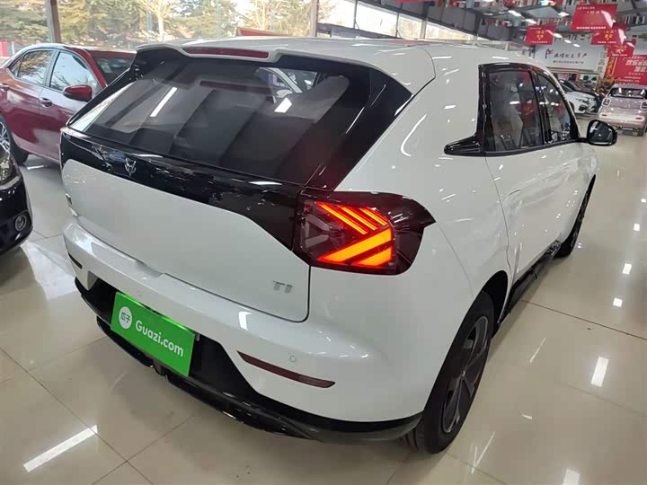 Фото 7 - BAIC Arcfox T1