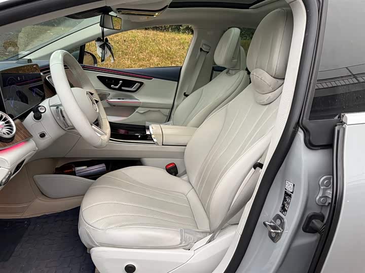 Фото 8 - Mercedes-Benz EQE