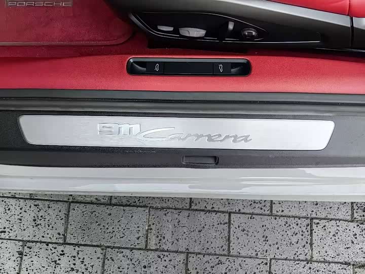 Фото 8 - Porsche 911