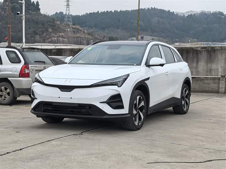 Фото 1 - BAIC Arcfox Alpha T5