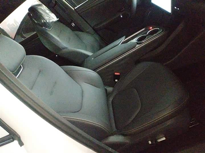 Фото 4 - BAIC Arcfox Alpha T5