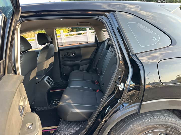 Фото 8 - Honda HR-V