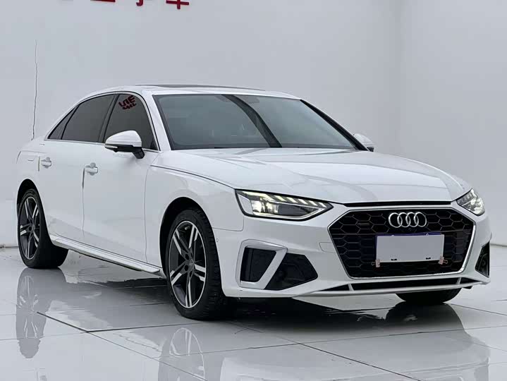 Фото 3 - Audi A4L