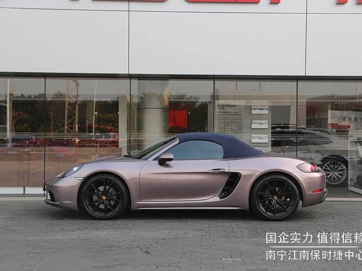 Фото 2 - Porsche 718