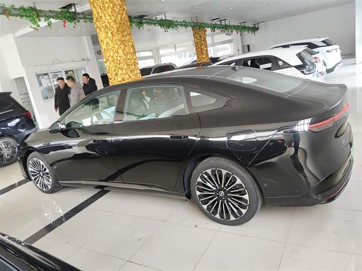 Фото 5 - Nissan N7