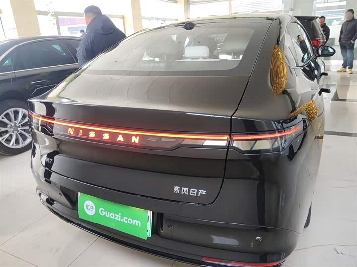 Фото 6 - Nissan N7