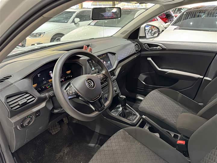 Фото 5 - Volkswagen T-Cross