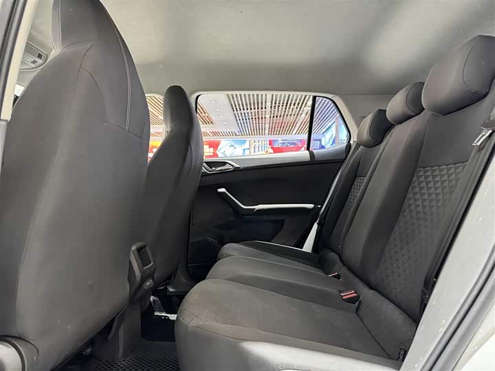 Фото 8 - Volkswagen T-Cross