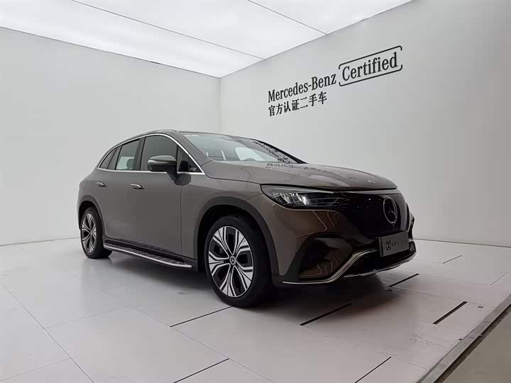 Фото 7 - Mercedes-Benz EQE SUV