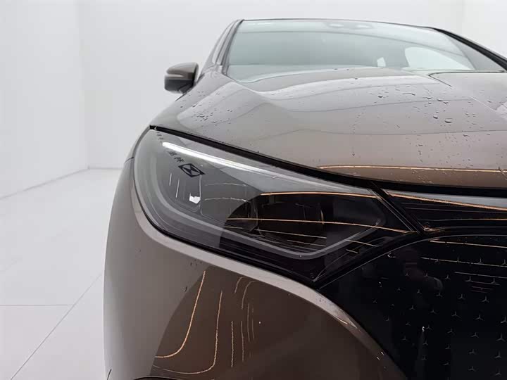 Фото 8 - Mercedes-Benz EQE SUV