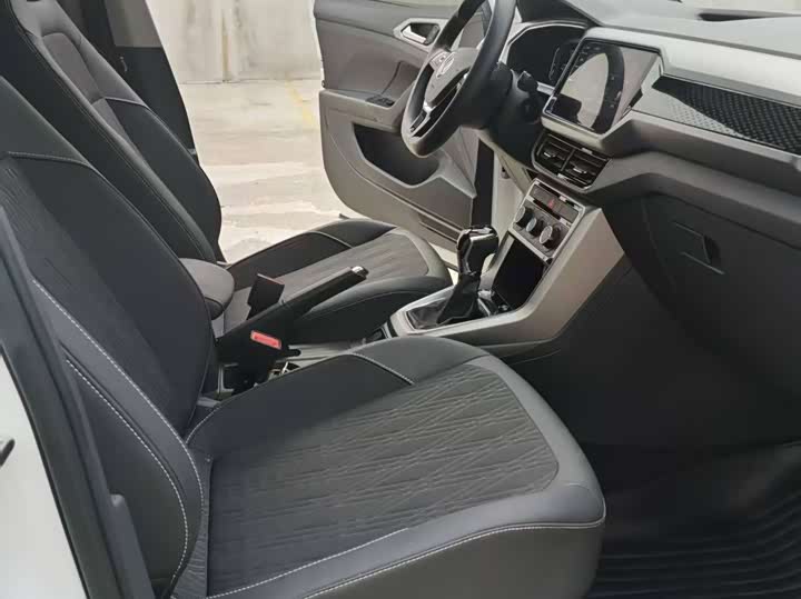 Фото 8 - Volkswagen T-Cross