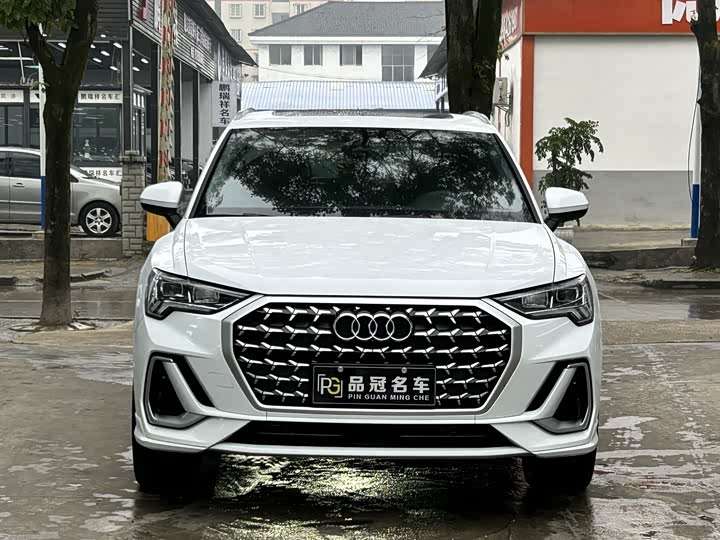 Фото 2 - Audi Q3