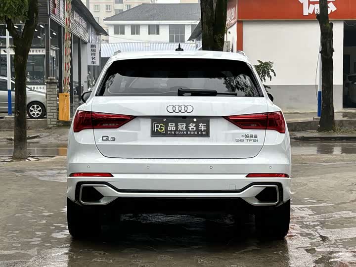 Фото 8 - Audi Q3