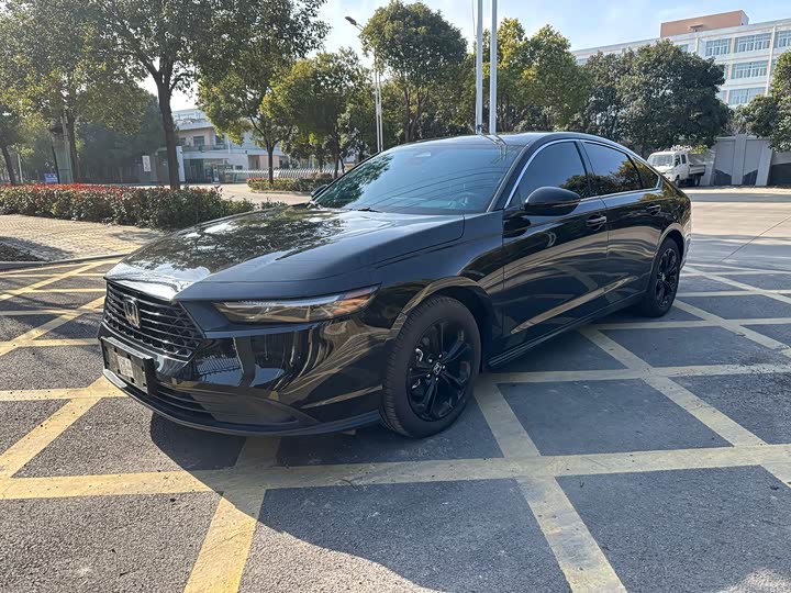 Фото 1 - Honda Accord