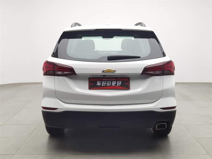 Фото 4 - Chevrolet Equinox