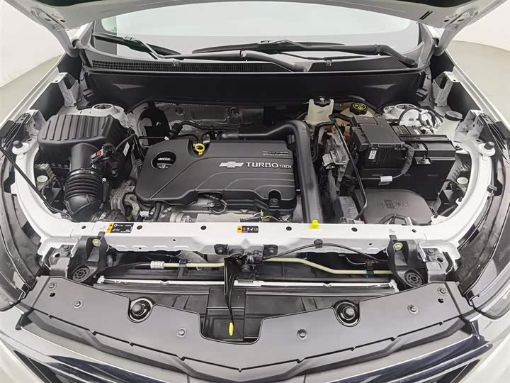 Фото 6 - Chevrolet Equinox