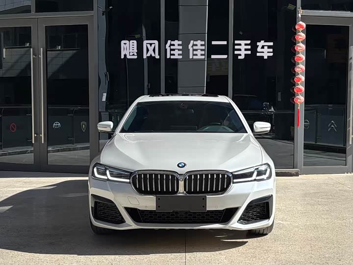 Фото 2 - BMW 5 Series