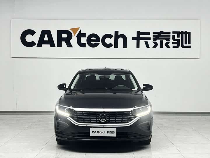 Фото 2 - Volkswagen Passat