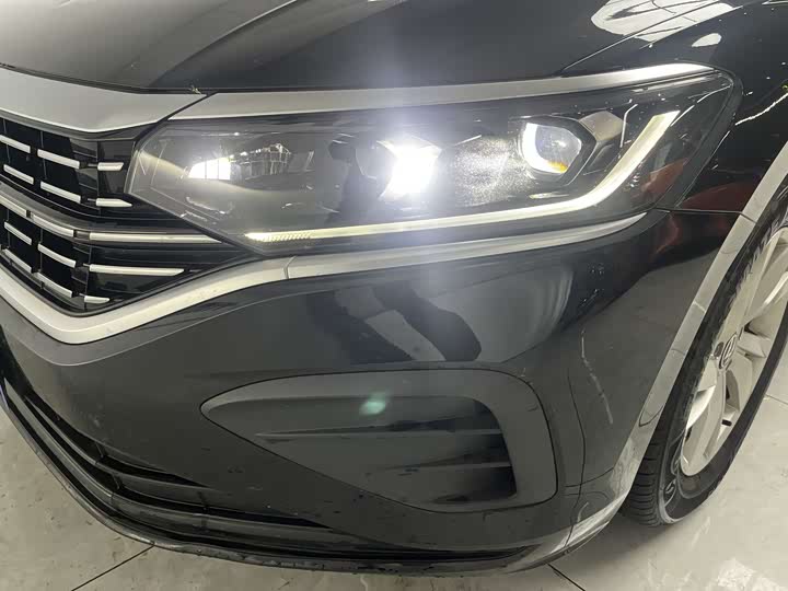 Фото 5 - Volkswagen Passat