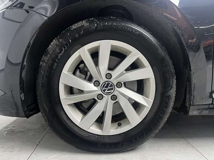 Фото 6 - Volkswagen Passat