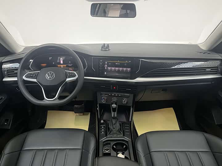 Фото 8 - Volkswagen Passat