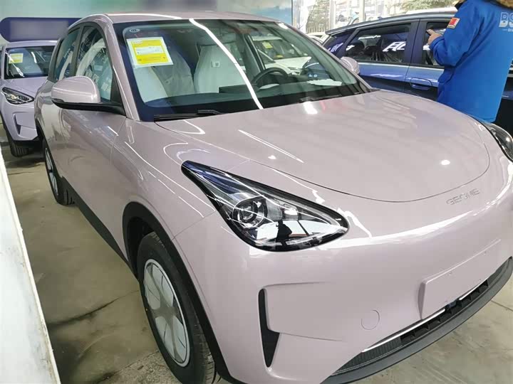 Фото 4 - Geely Galaxy Geome