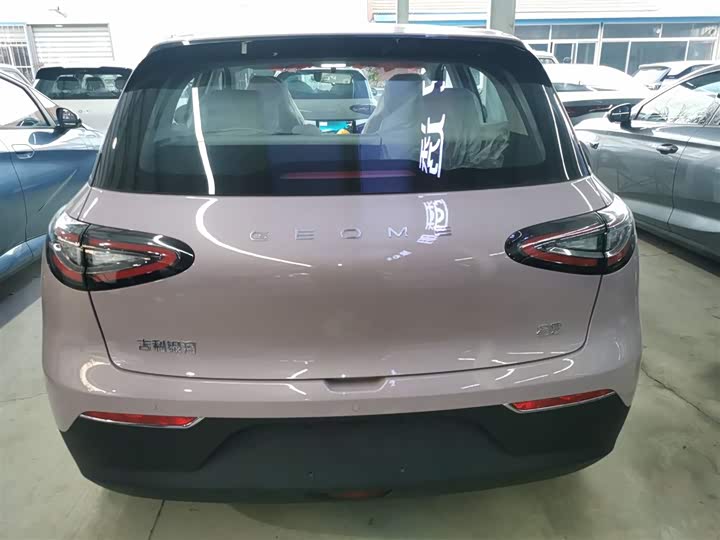 Фото 6 - Geely Galaxy Geome