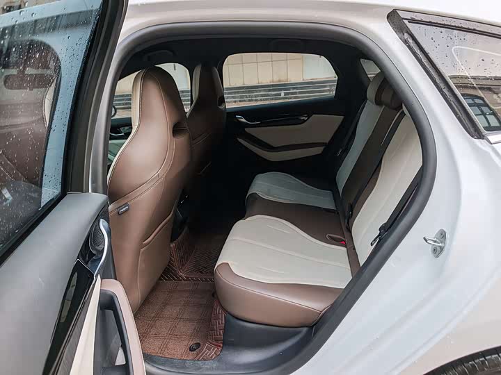 Фото 7 - BYD Qin Plus