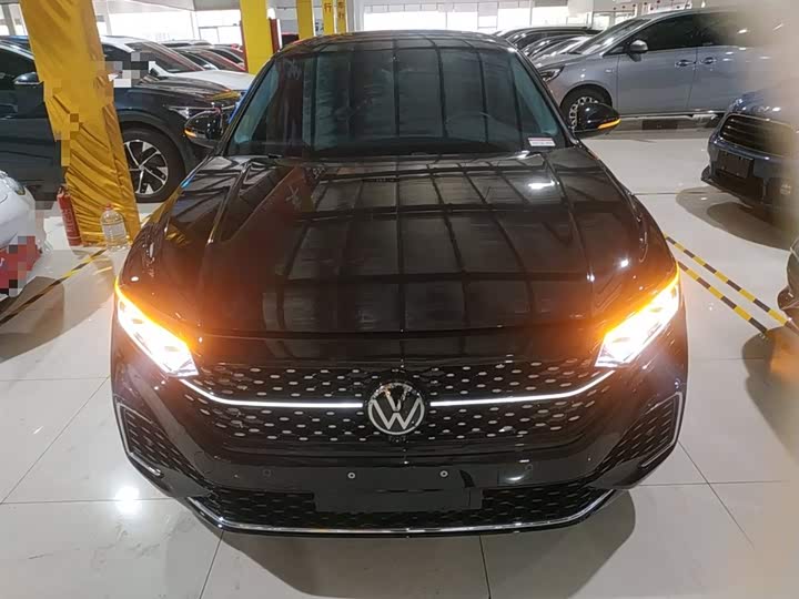 Фото 3 - Volkswagen Passat