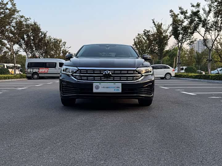 Фото 2 - Volkswagen Sagitar L