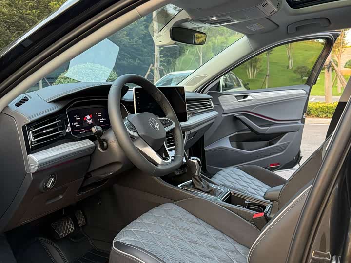 Фото 5 - Volkswagen Sagitar L