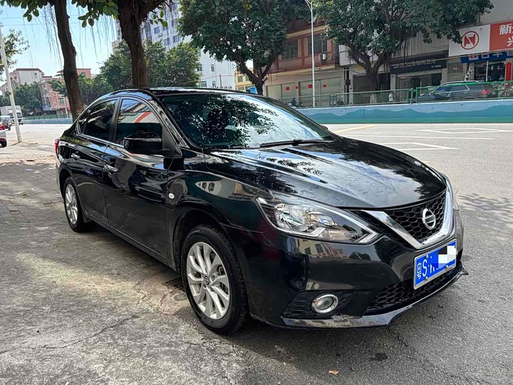 Фото 2 - Nissan Sylphy