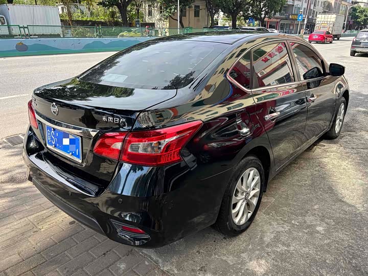 Фото 3 - Nissan Sylphy