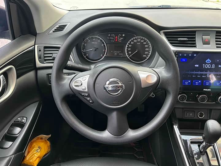 Фото 9 - Nissan Sylphy