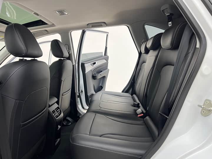 Фото 5 - Haval M6