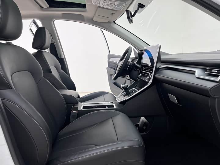 Фото 6 - Haval M6