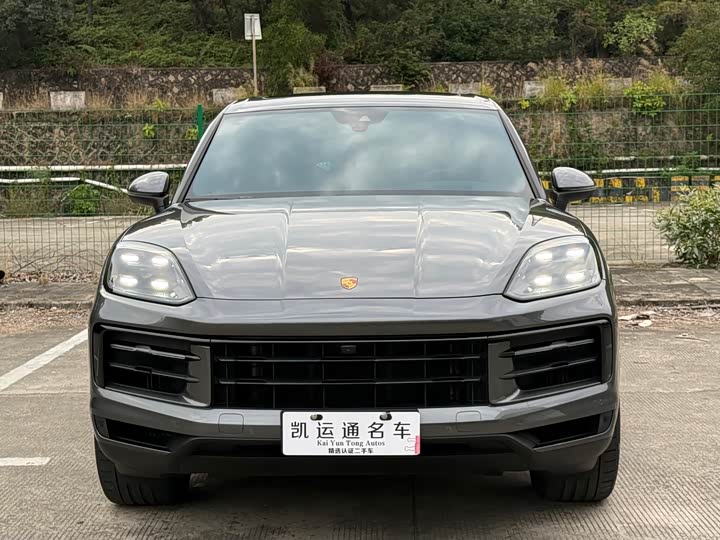 Фото 1 - Porsche Cayenne