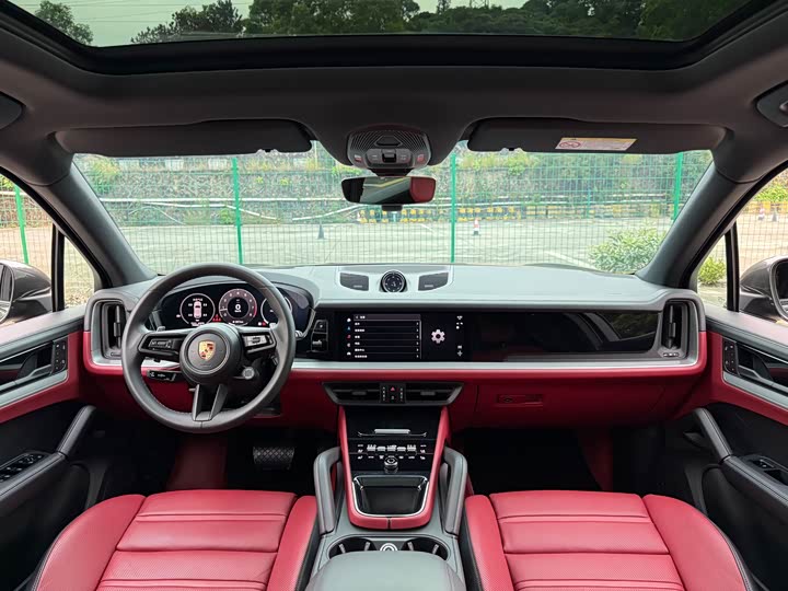 Фото 8 - Porsche Cayenne